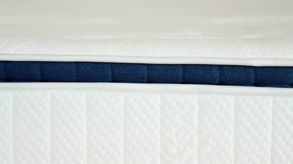 Akkon Original, zijkant met blauwe band