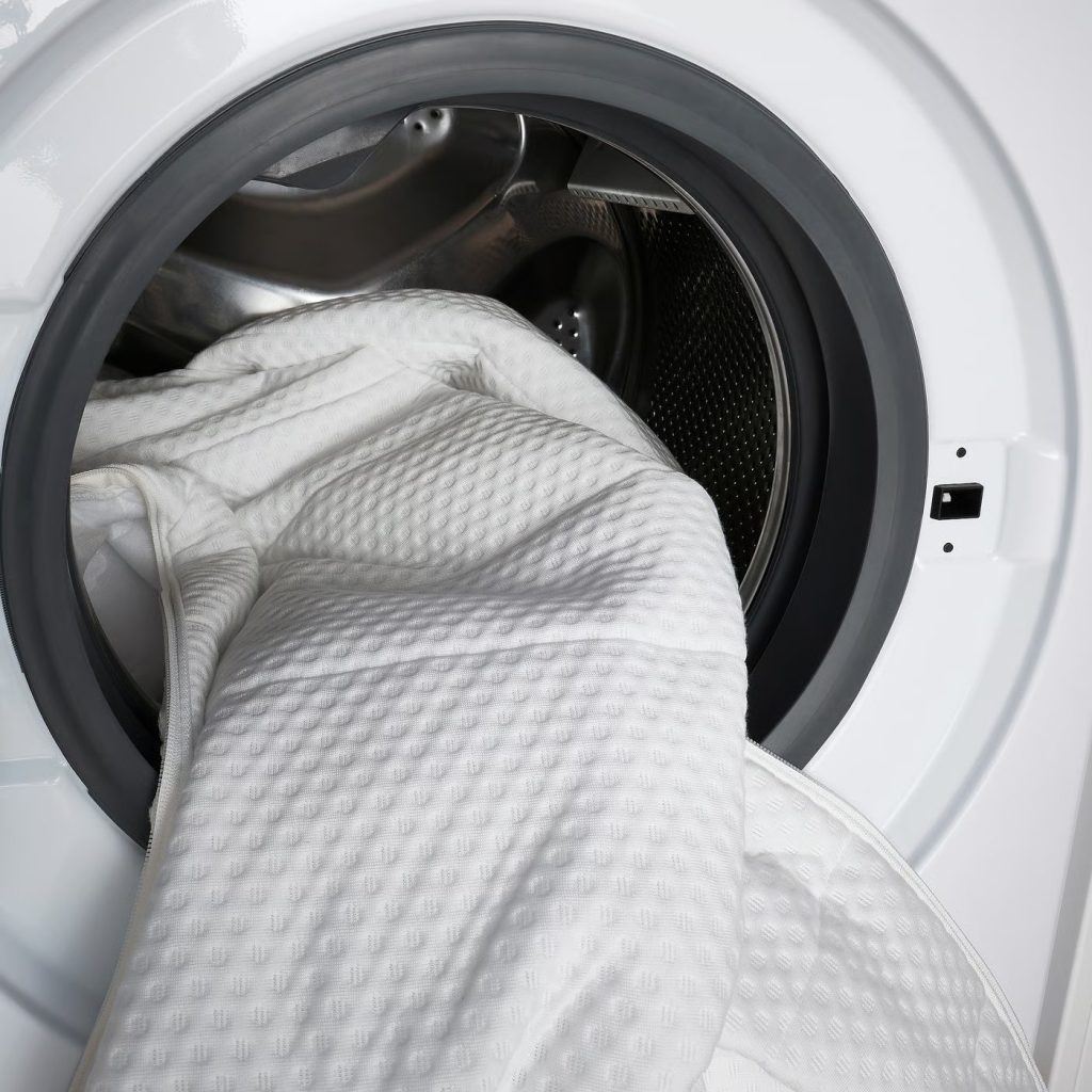Hoes van de IKEA Ånneland gaat in de wasmachine